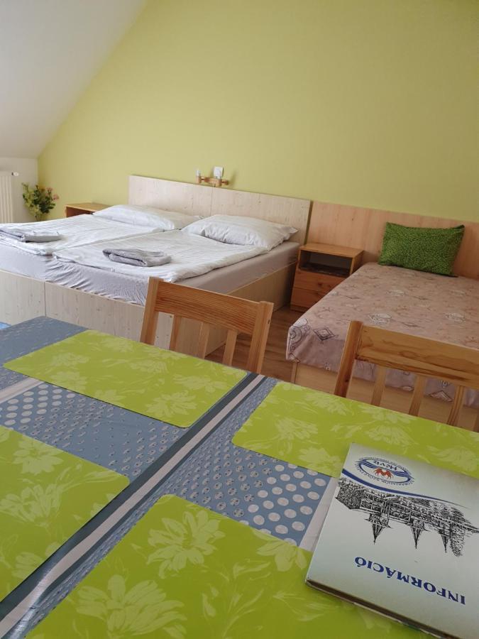 Laguna Apartmanhaz Heviz Ngoại thất bức ảnh