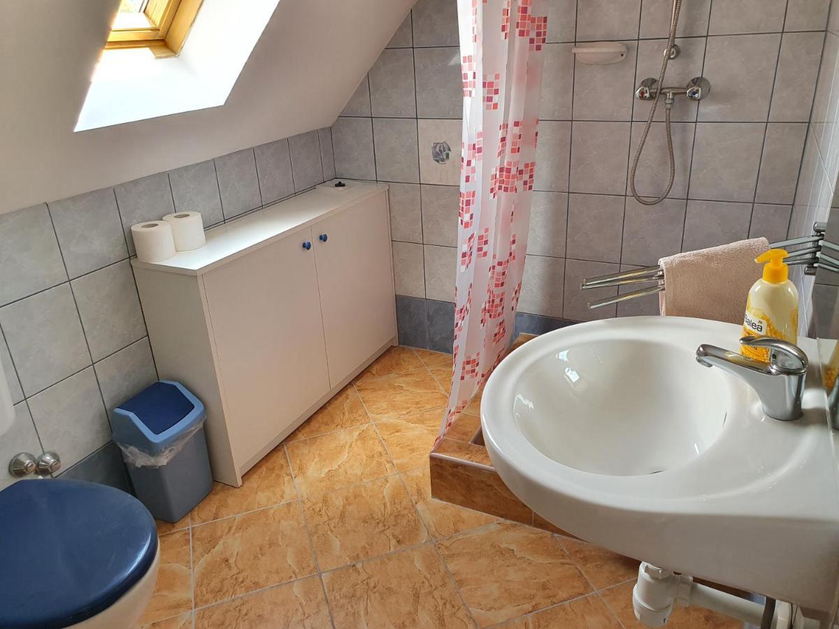 Laguna Apartmanhaz Heviz Ngoại thất bức ảnh