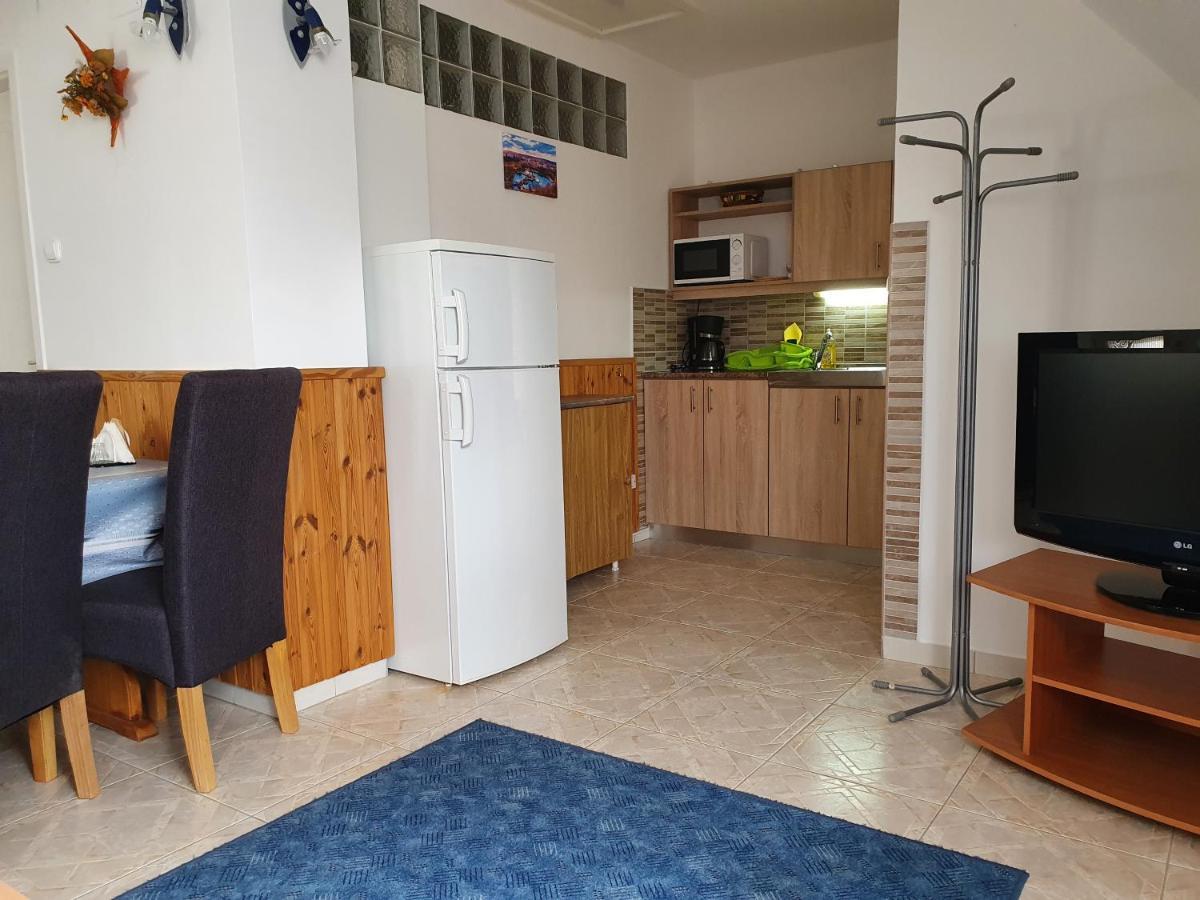 Laguna Apartmanhaz Heviz Ngoại thất bức ảnh