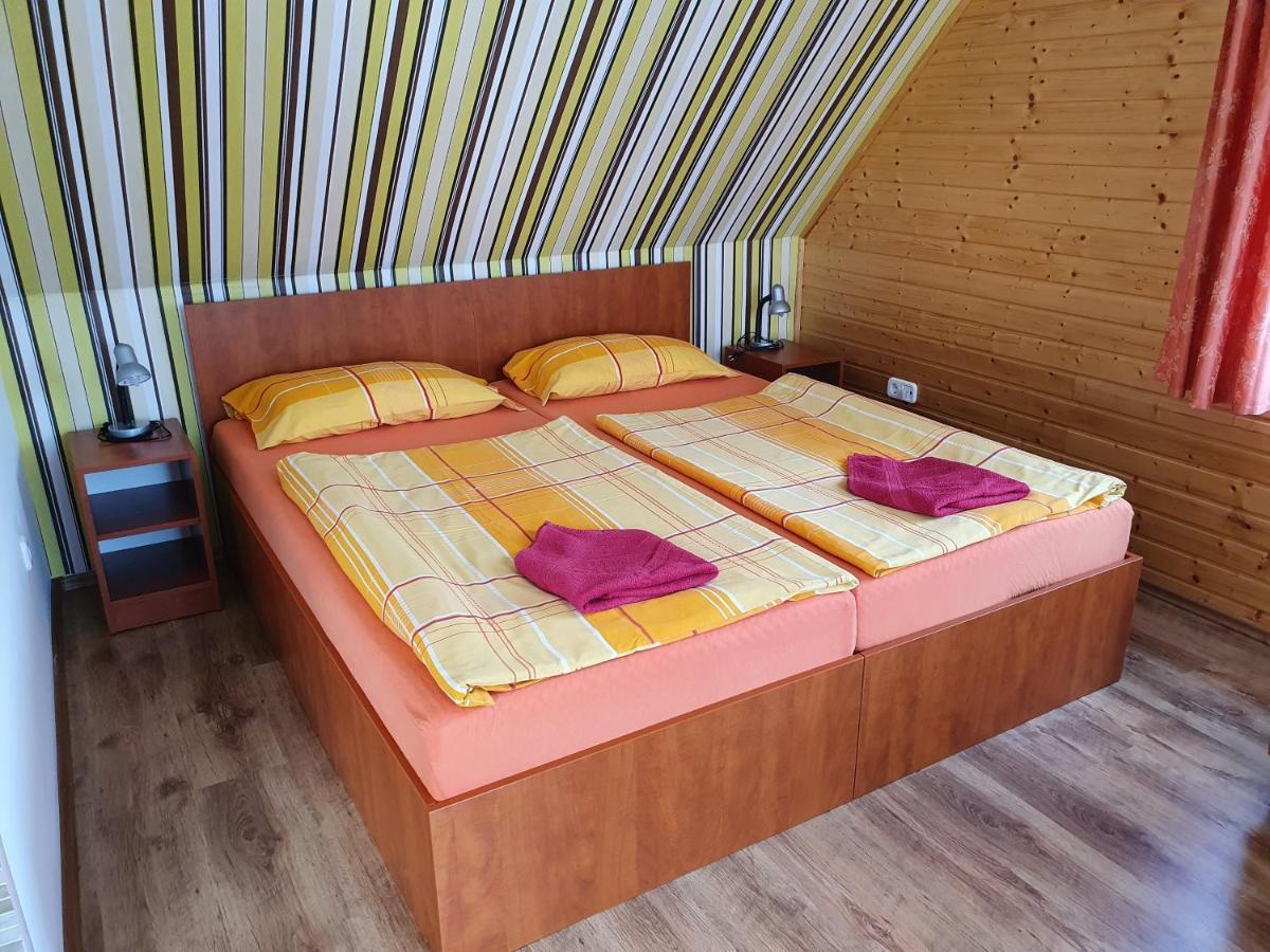 Laguna Apartmanhaz Heviz Ngoại thất bức ảnh