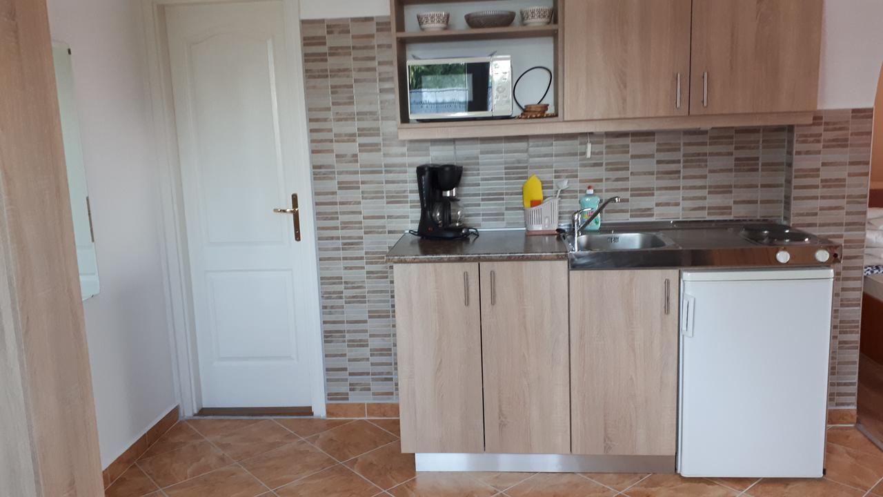 Laguna Apartmanhaz Heviz Ngoại thất bức ảnh